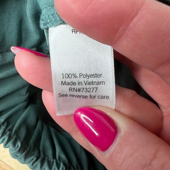 Nine West Women's High Waist Shorts Size M Elastic Pull On Sage Green Pockets - Picture 5 of 8